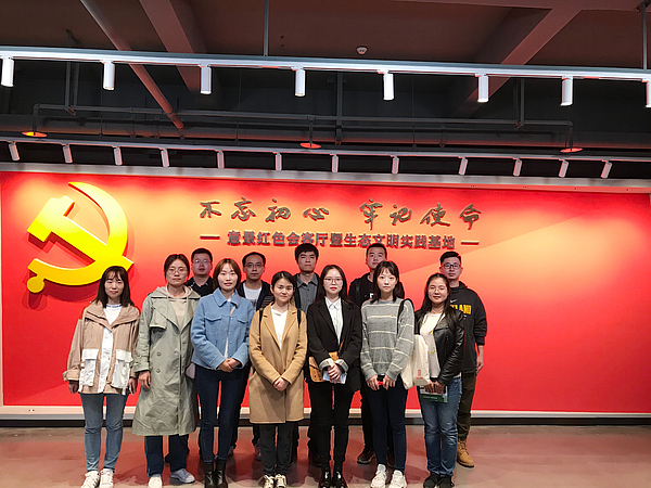 10-22 參觀學(xué)習(xí)圖片3.jpg