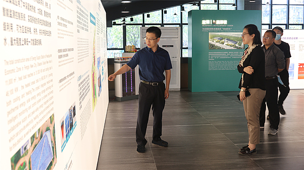 0522接待西安交大李佳明教授一行調研灃西新城綠色能源發展.JPG 0522接待西安交大李佳明教授一行調研灃西新城綠色能源發展.JPG
